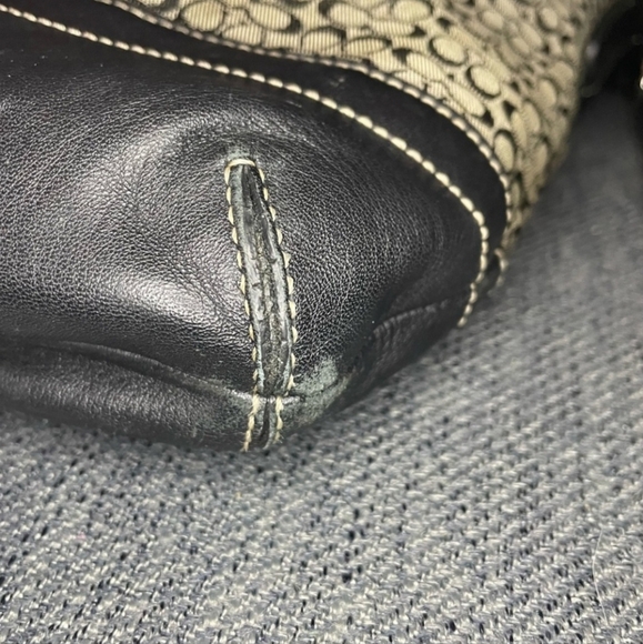 Coach cross-body bag...10.5 x 11" - Picture 3 of 7